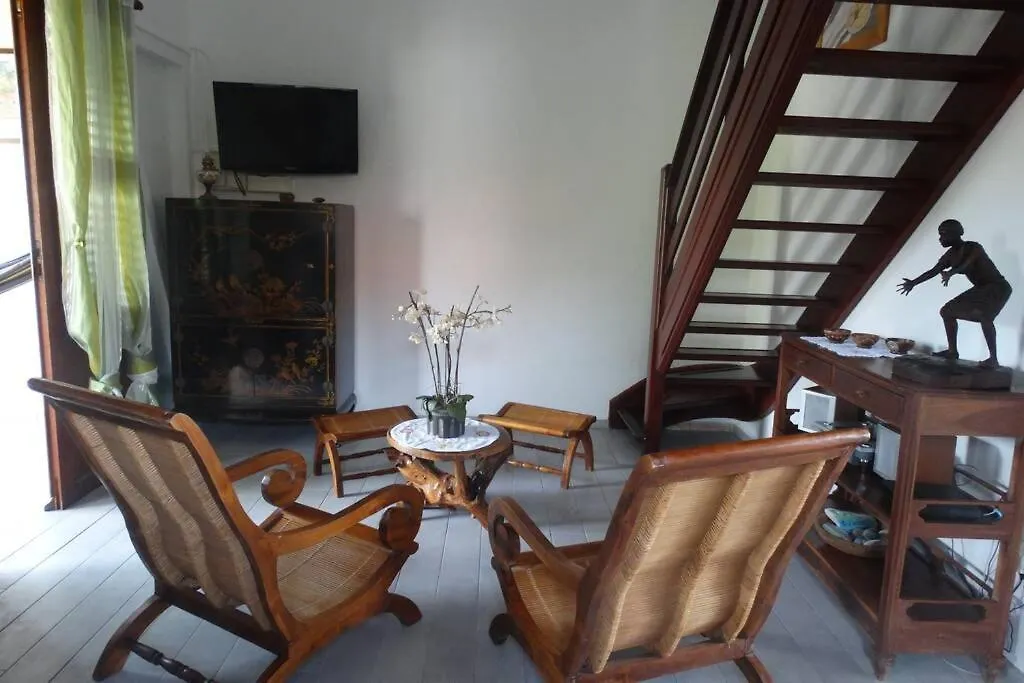 Vila Bungalow Le Orlika Grand-Bourg  Prázdninový dům